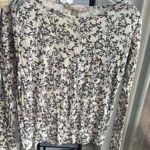 Forever 21 Black and Cream Botanical Long Sleeve Top